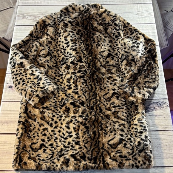 BB Dakota Faux Fur Leopard Print Bradshaw Jacket Size Small Coat Glamour - Picture 11 of 16